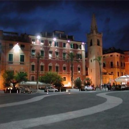 Affittacamere "In Piazzetta Da Vasco" Lerici Ngoại thất bức ảnh