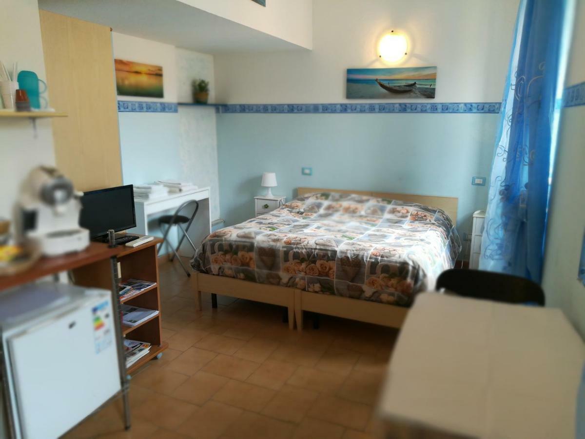 Affittacamere "In Piazzetta Da Vasco" Lerici Ngoại thất bức ảnh